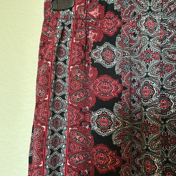 Boho Paisley Printed Flowy Joggers - Picture 2 of 3